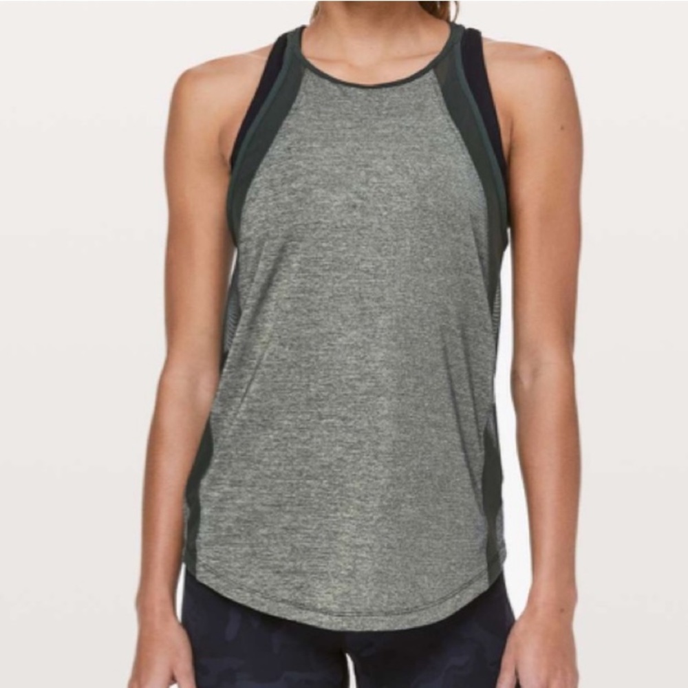 Lululemon run off route tank size 4